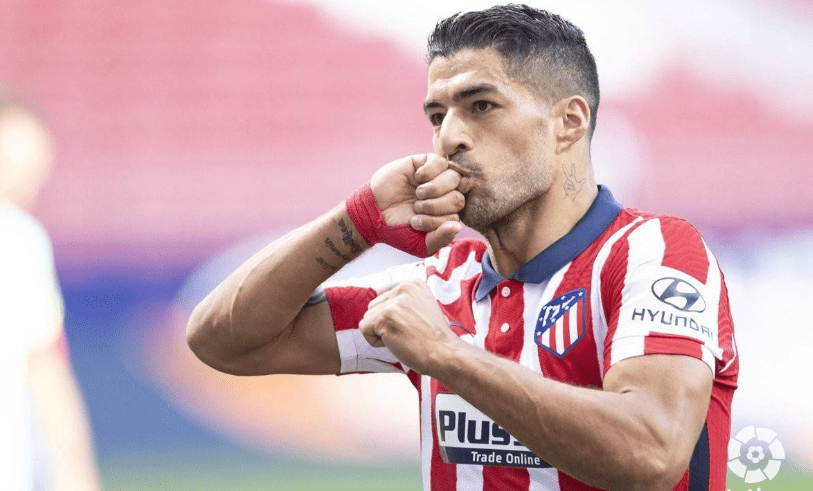  乌拉圭锋霸苏亚雷斯西甲梅开二度