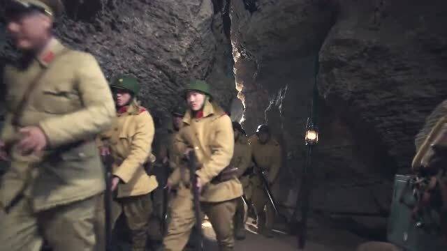  电竞赛场惊心动魄上演绝地反击