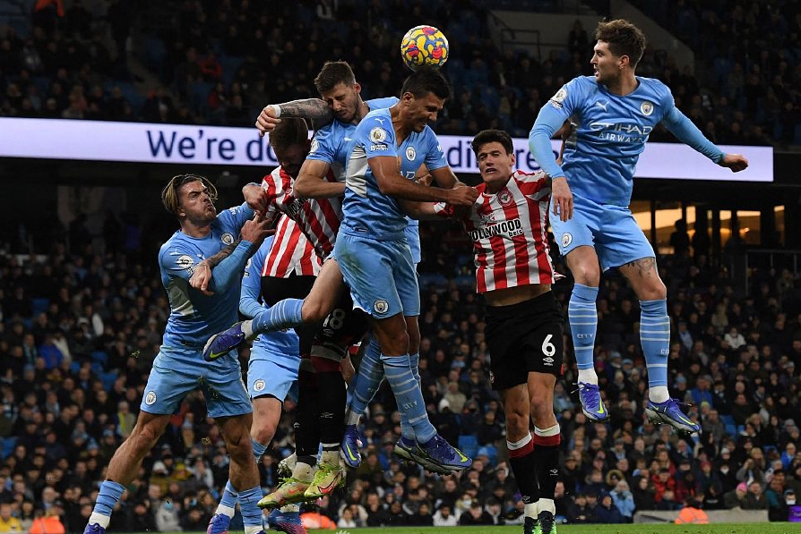  利物浦绝杀曼城保留英超争冠悬念至最后一轮