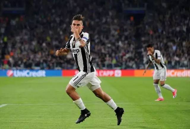  热那亚主场气势如虹，完胜下游球队  