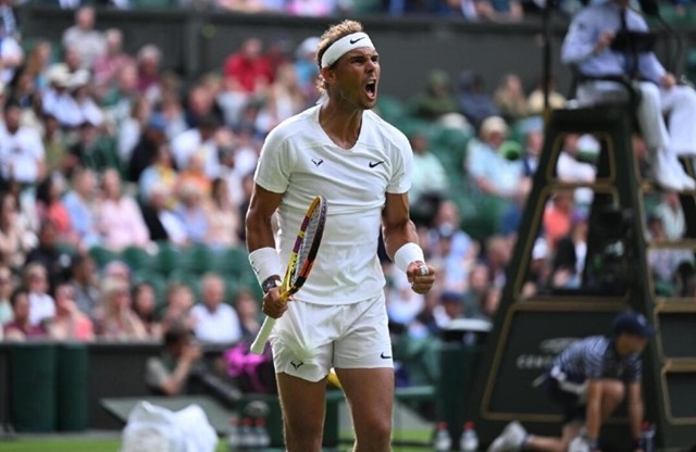  丘里奇ACE雨突袭，创纪录横扫晋级第二轮